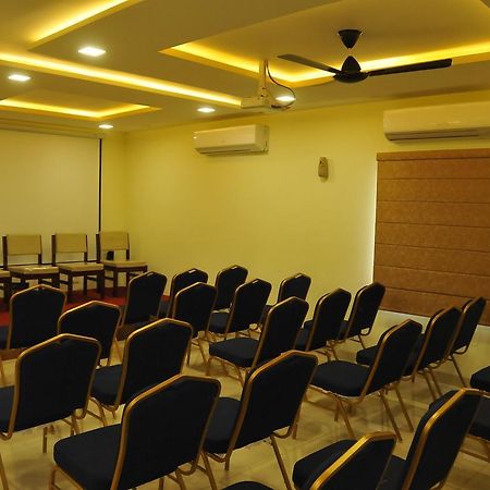 Hotel Pasupala Grand Anantapur Exterior foto